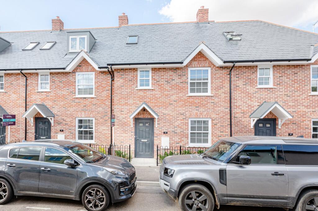 3 bed Mid Terraced House for rent in Bishop's Stortford. From Russell Property - Bishop's Stortford