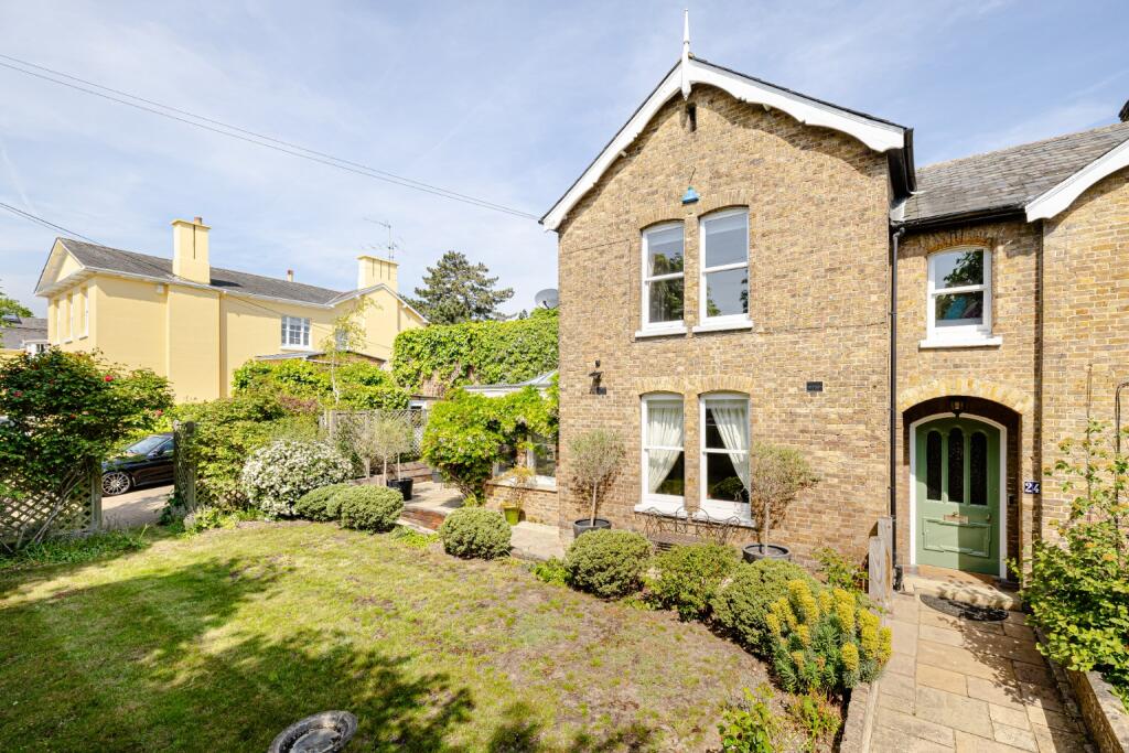 3 bed Semi Detached for rent in Bishop's Stortford. From Russell Property - Bishop's Stortford 3 bed Semi Detached for rent in Bishop's Stortford. From Russell Property - Bishop's Stortford