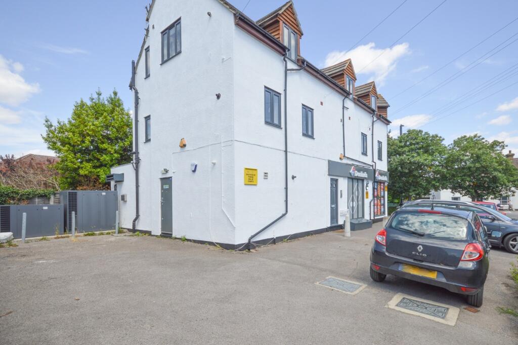 4 bed Studio for rent in Sawbridgeworth. From Russell Property - Bishop's Stortford