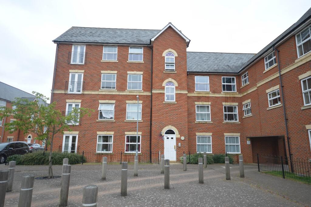 2 bed Apartment for rent in Braintree. From Russell Property - Bishop's Stortford