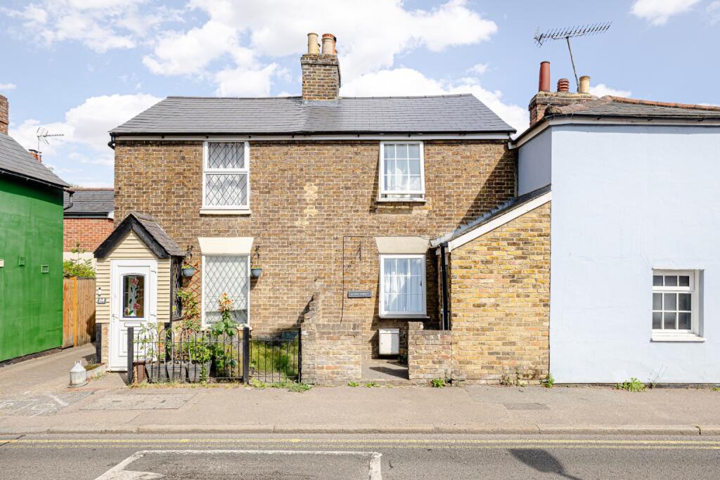 2 bed Mid Terraced House for rent in Bishop's Stortford. From Russell Property - Bishop's Stortford