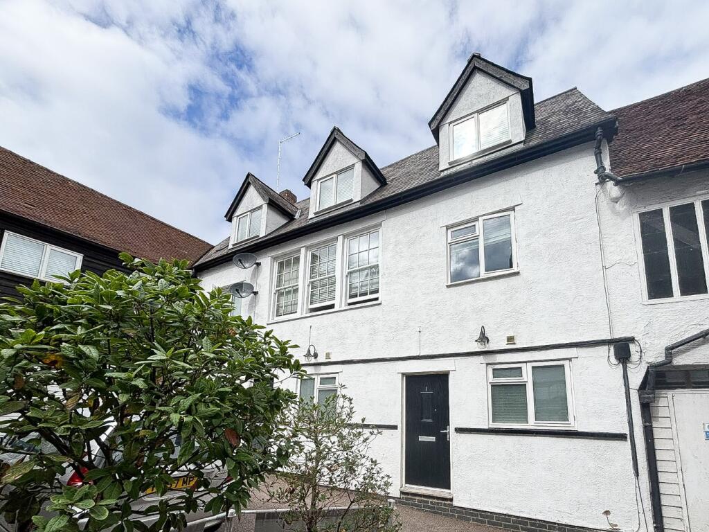 1 bed 1st Floor Flat for rent in Bishop's Stortford. From Russell Property - Bishop's Stortford
