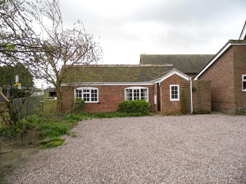 1 bed Bungalow for rent in Coppenhall Moss. From Bespoke Lettings