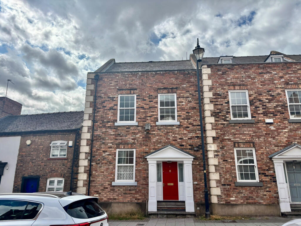4 bed Town House for rent in Nantwich. From Bespoke Lettings 4 bed Town House for rent in Nantwich. From Bespoke Lettings