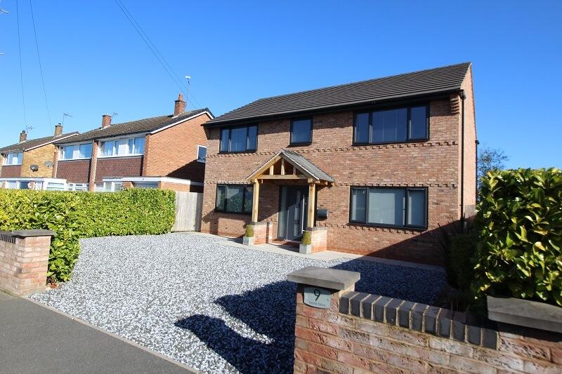4 bed Detached for rent in Crewe. From Bespoke Lettings 4 bed Detached for rent in Crewe. From Bespoke Lettings