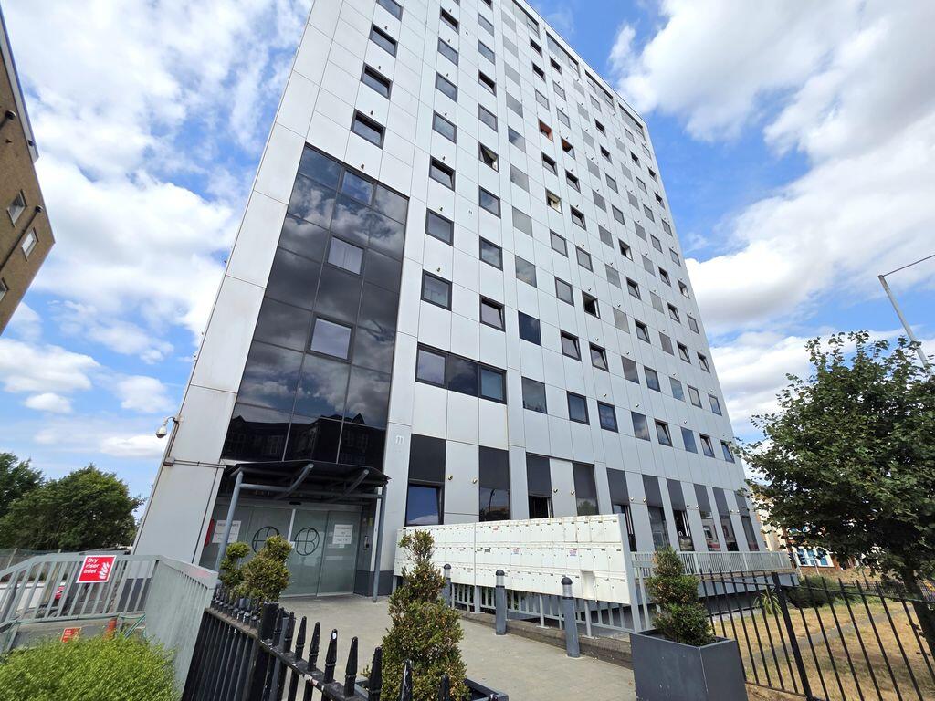 1 bed Apartment for rent in Southend-on-Sea. From Crowstone Estates - Westcliff-On-Sea