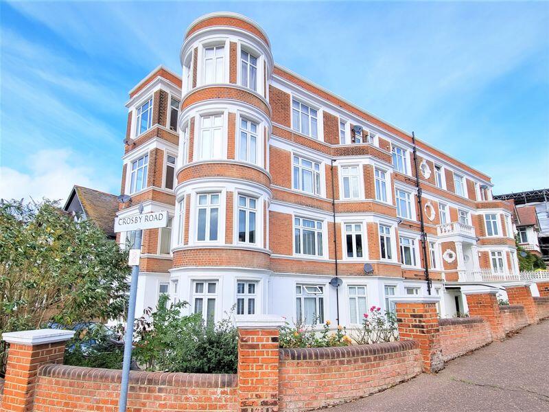 2 bed 1st Floor Flat for rent in Southend-on-Sea. From Crowstone Estates - Westcliff-On-Sea