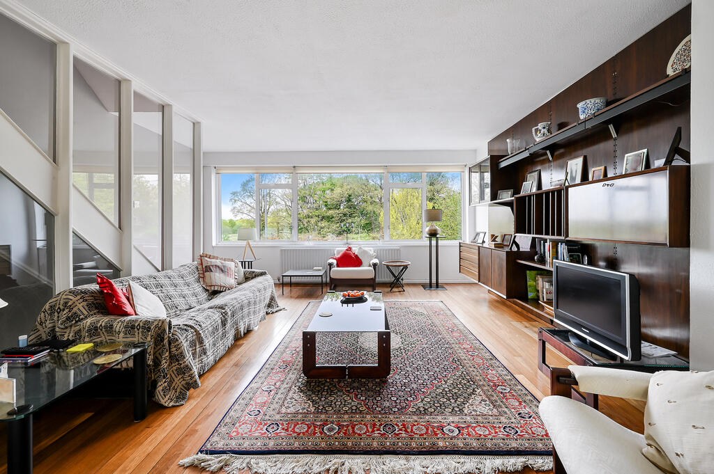 3 bed Detached for rent in Putney. From Winchester White - Wimbledon