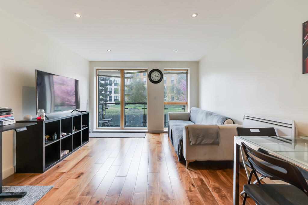 2 bed 1st Floor Flat for rent in Wimbledon. From Winchester White - Wimbledon