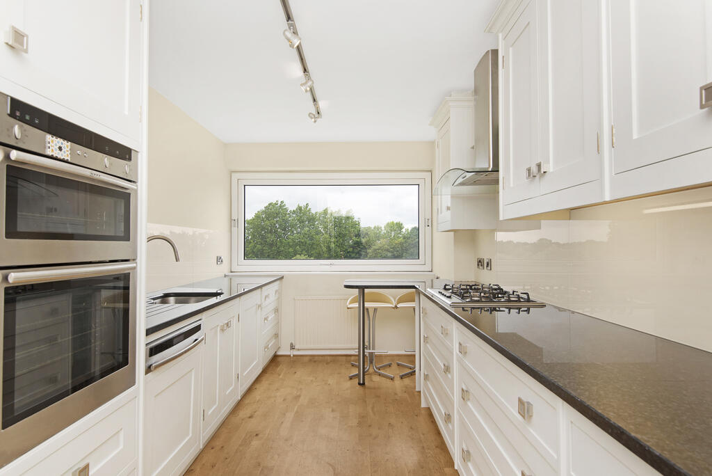 2 bed Apartment for rent in Wimbledon. From Winchester White - Wimbledon