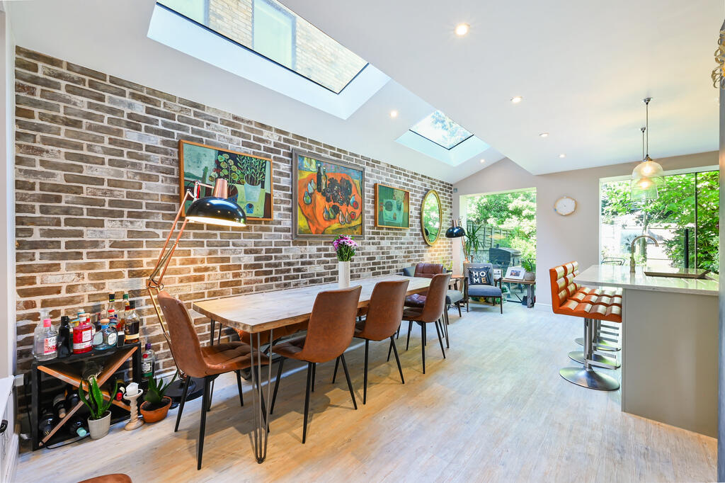 4 bed Detached for rent in Putney. From Winchester White - Wimbledon