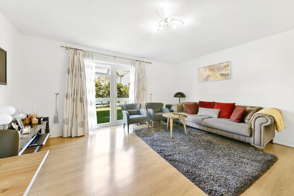 2 bed 1st Floor Flat for rent in Wimbledon. From Winchester White - Wimbledon