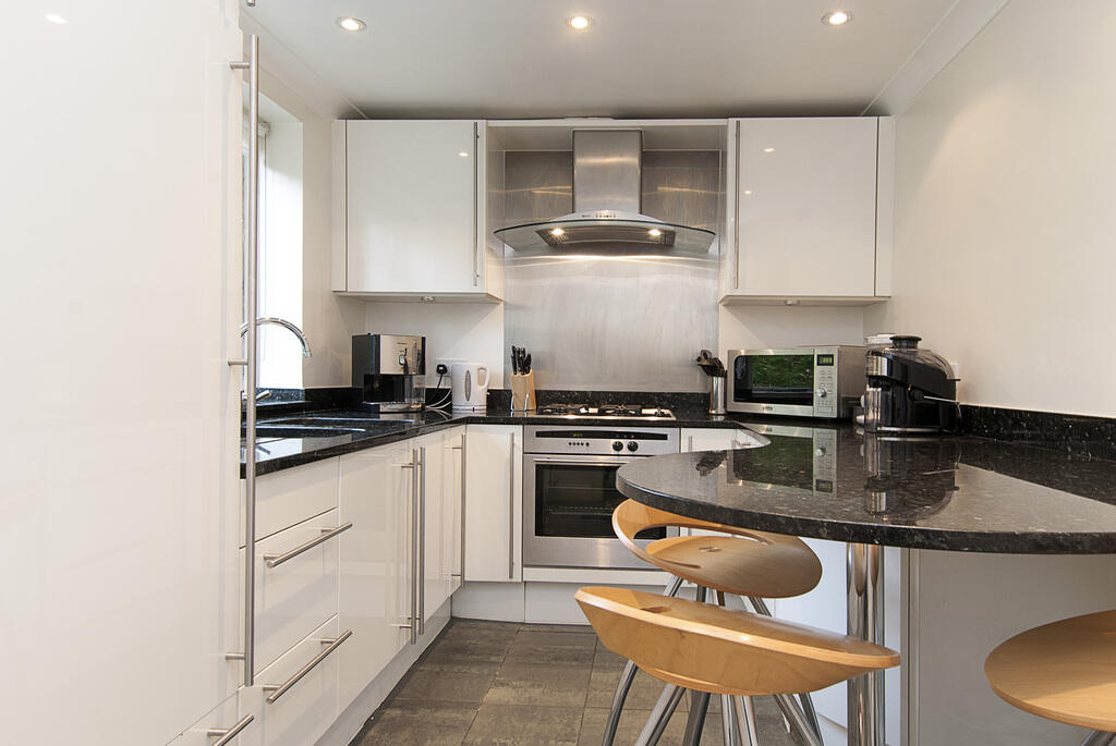 2 bed 1st Floor Flat for rent in Wimbledon. From Winchester White - Wimbledon