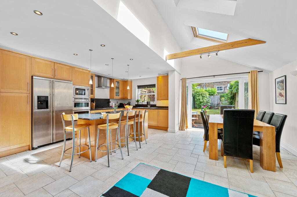 4 bed Detached for rent in Wimbledon. From Winchester White - Wimbledon