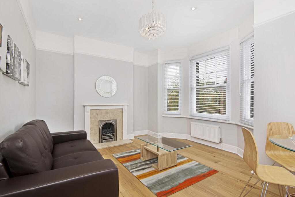 2 bed 1st Floor Flat for rent in Wimbledon. From Winchester White - Wimbledon 2 bed 1st Floor Flat for rent in Wimbledon. From Winchester White - Wimbledon