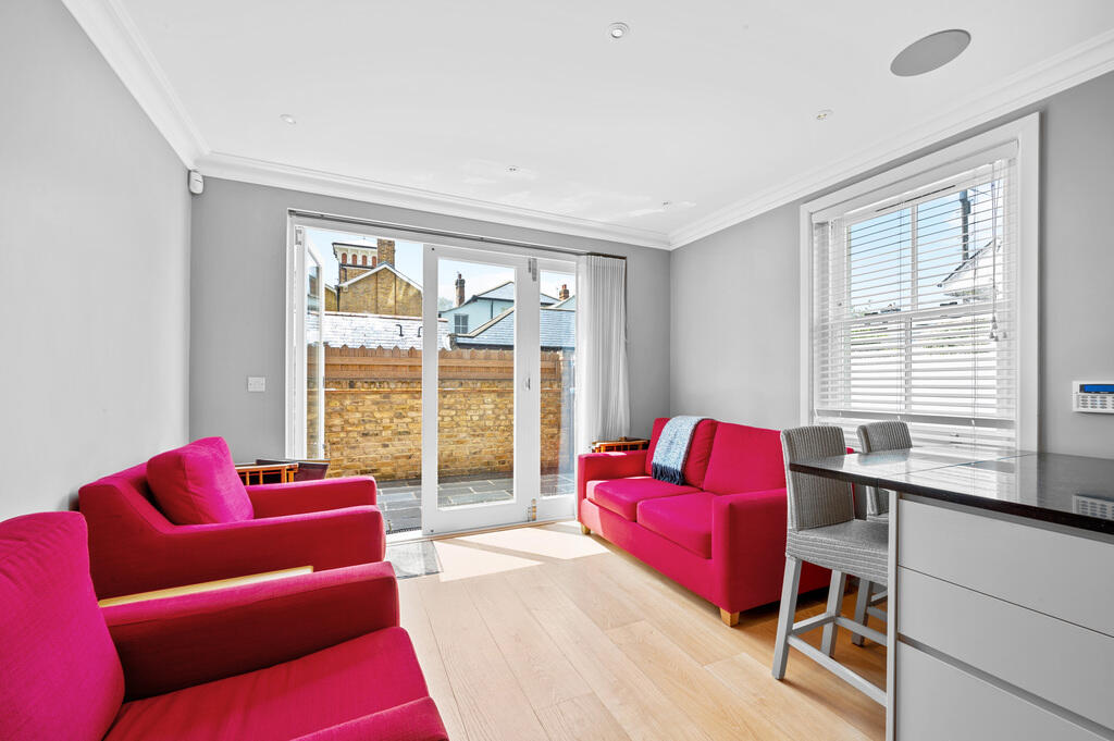 1 bed Detached for rent in Wimbledon. From Winchester White - Wimbledon