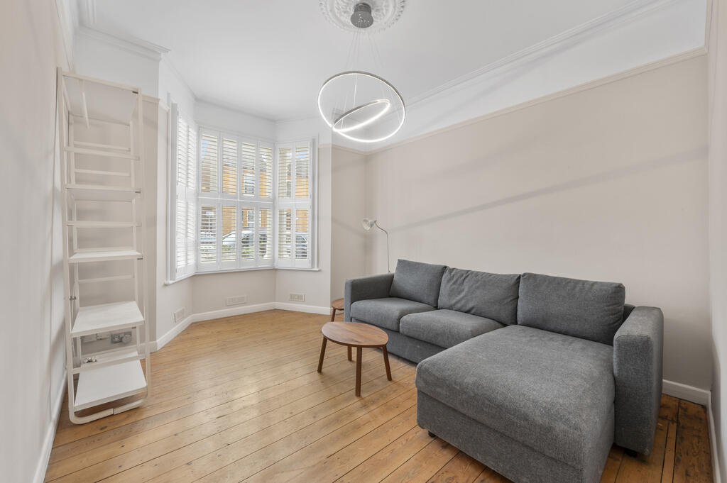 2 bed 1st Floor Flat for rent in Wimbledon. From Winchester White - Wimbledon