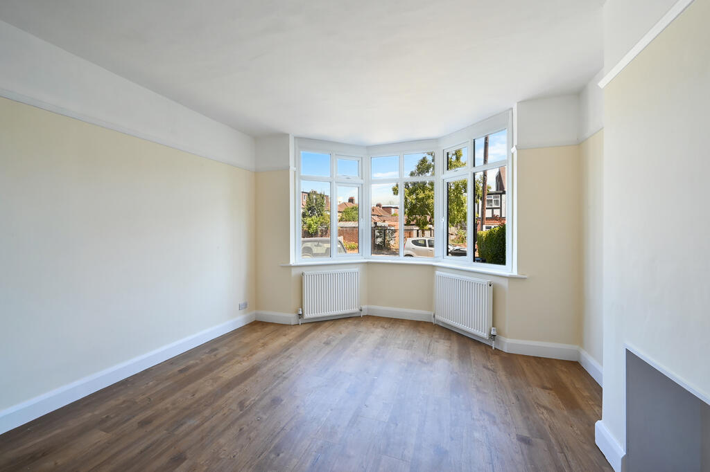3 bed Detached for rent in New Malden. From Winchester White - Wimbledon
