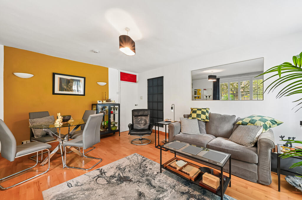 2 bed 1st Floor Flat for rent in Putney. From Winchester White - Wimbledon 2 bed 1st Floor Flat for rent in Putney. From Winchester White - Wimbledon