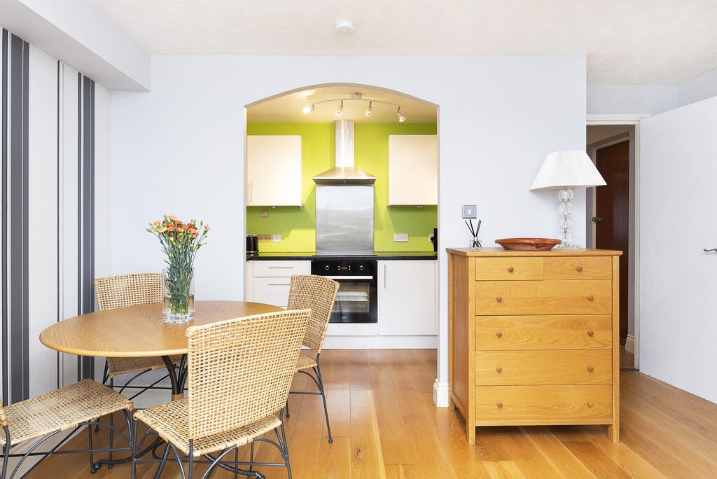 1 bed 1st Floor Flat for rent in Merton. From Winchester White - Wimbledon
