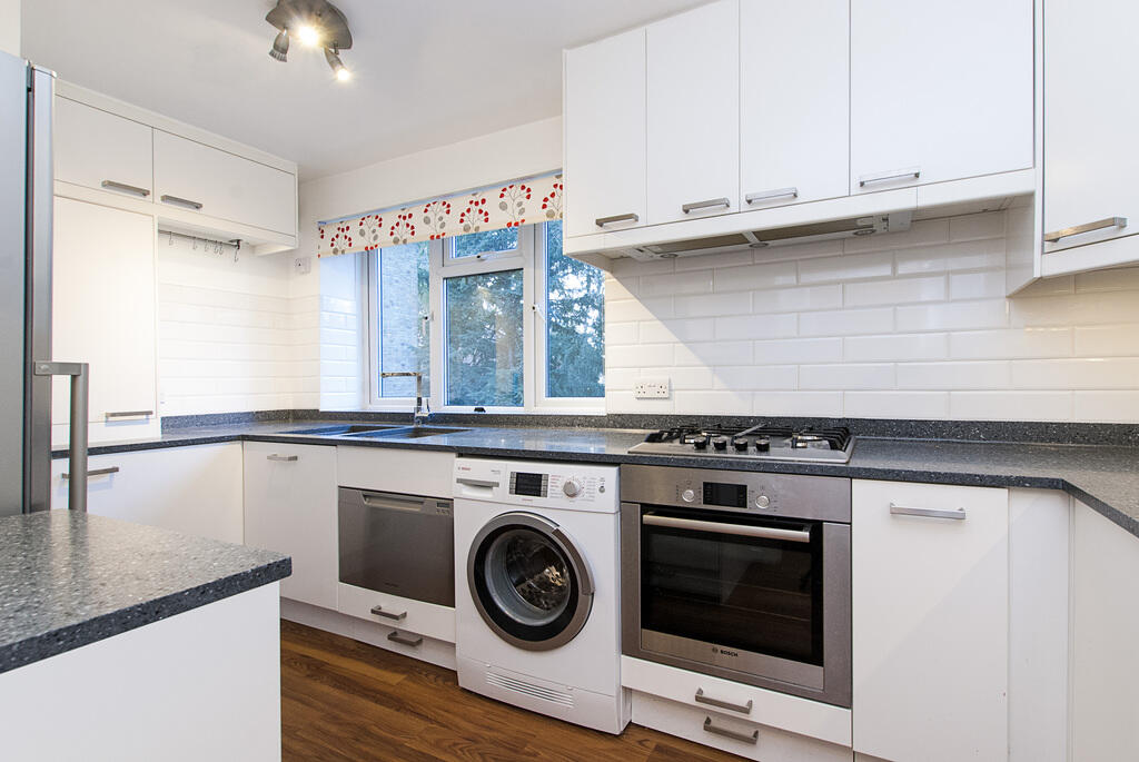 2 bed 1st Floor Flat for rent in Wimbledon. From Winchester White - Wimbledon