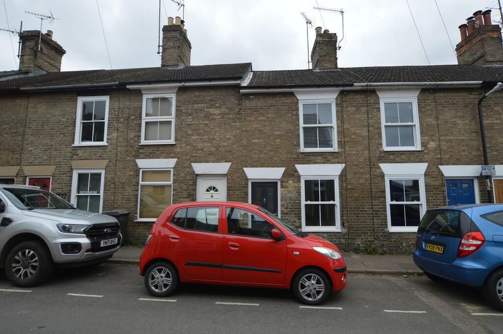 3 bed Mid Terraced House for rent in Bury St Edmunds. From Tennens Properties Ltd - Bury St. Edmunds