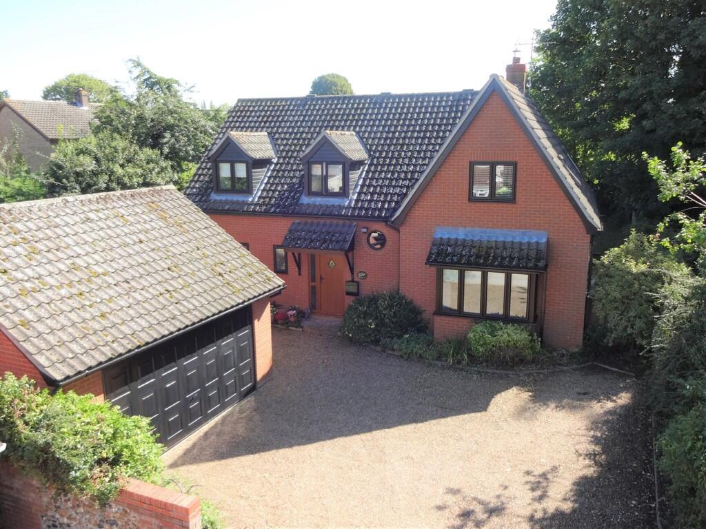 4 bed Detached for rent in Ixworth. From Tennens Properties Ltd - Bury St. Edmunds