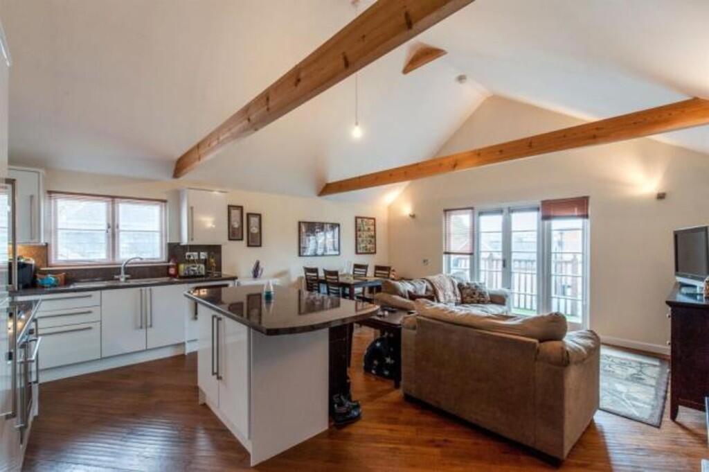 2 bed Apartment for rent in Bury St Edmunds. From Tennens Properties Ltd - Bury St. Edmunds