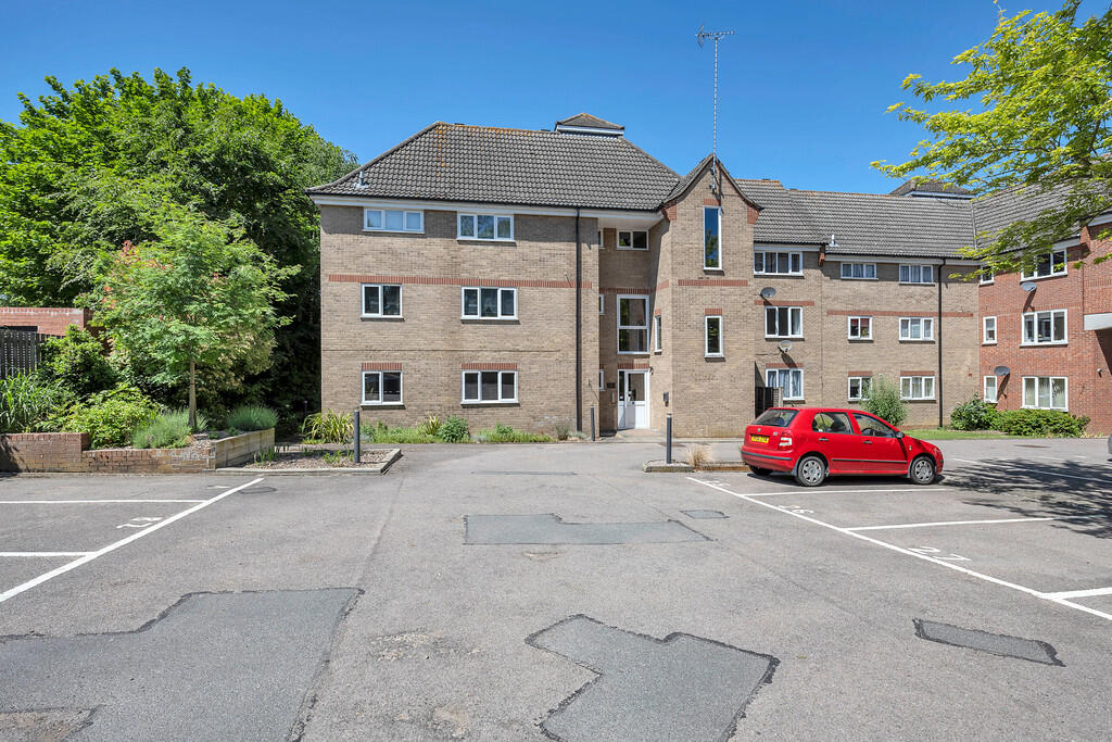 2 bed Apartment for rent in Bury St Edmunds. From Tennens Properties Ltd - Bury St. Edmunds