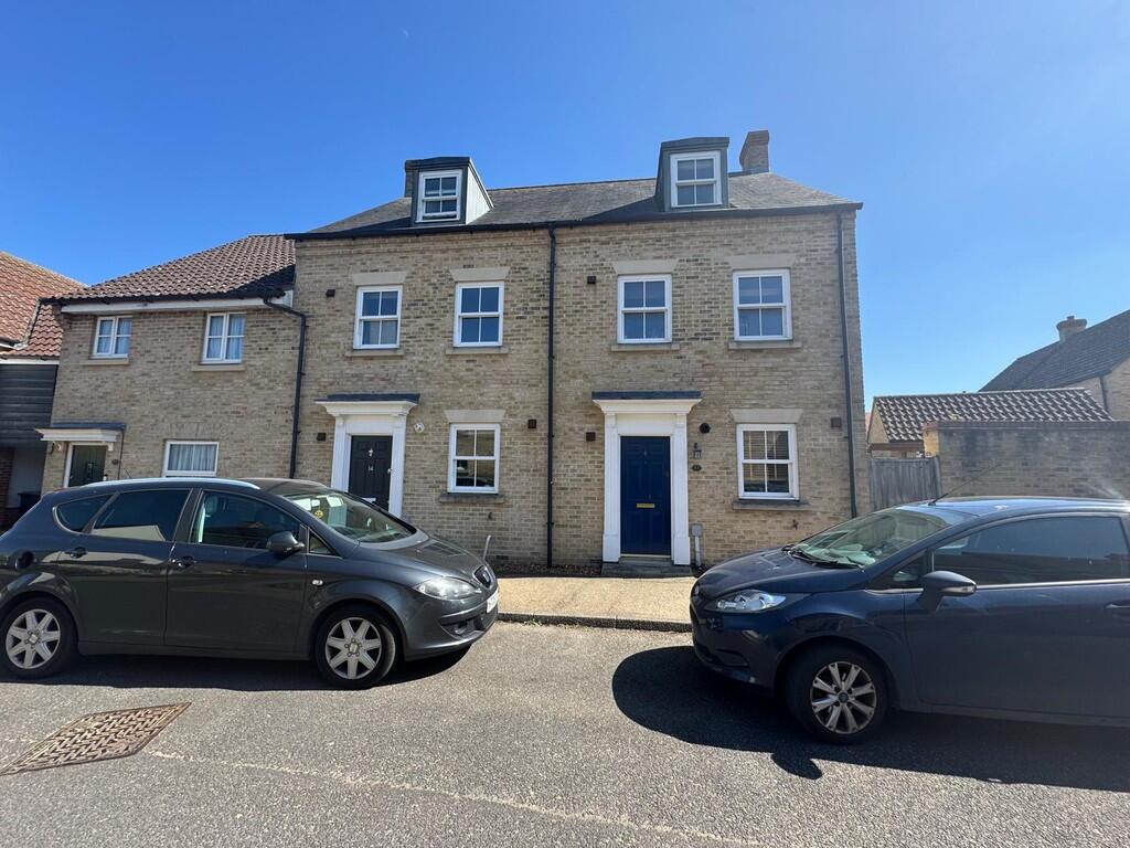3 bed Town House for rent in Bury St Edmunds. From Tennens Properties Ltd - Bury St. Edmunds