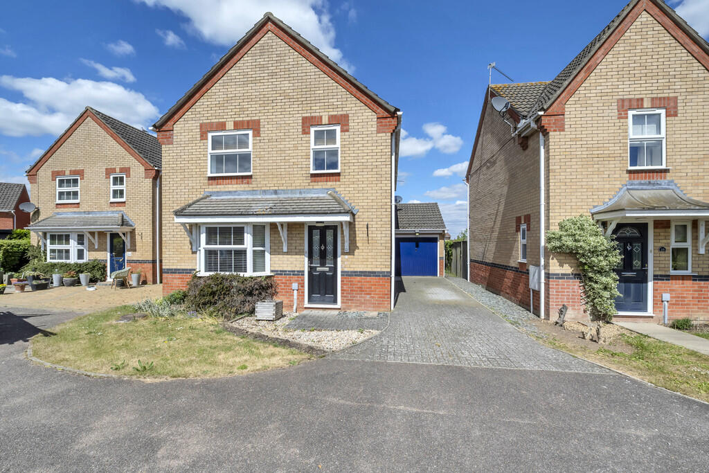 4 bed Detached for rent in Bury St Edmunds. From Tennens Properties Ltd - Bury St. Edmunds 4 bed Detached for rent in Bury St Edmunds. From Tennens Properties Ltd - Bury St. Edmunds