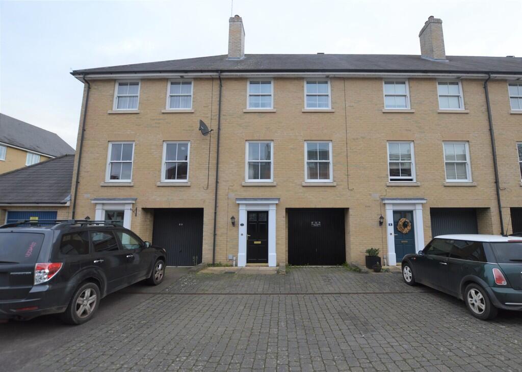 4 bed Town House for rent in Bury St Edmunds. From Tennens Properties Ltd - Bury St. Edmunds 4 bed Town House for rent in Bury St Edmunds. From Tennens Properties Ltd - Bury St. Edmunds