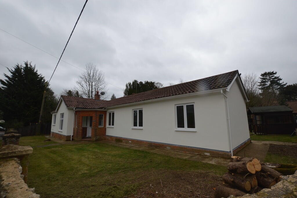 4 bed Detached bungalow for rent in Great Barton. From Tennens Properties Ltd - Bury St. Edmunds