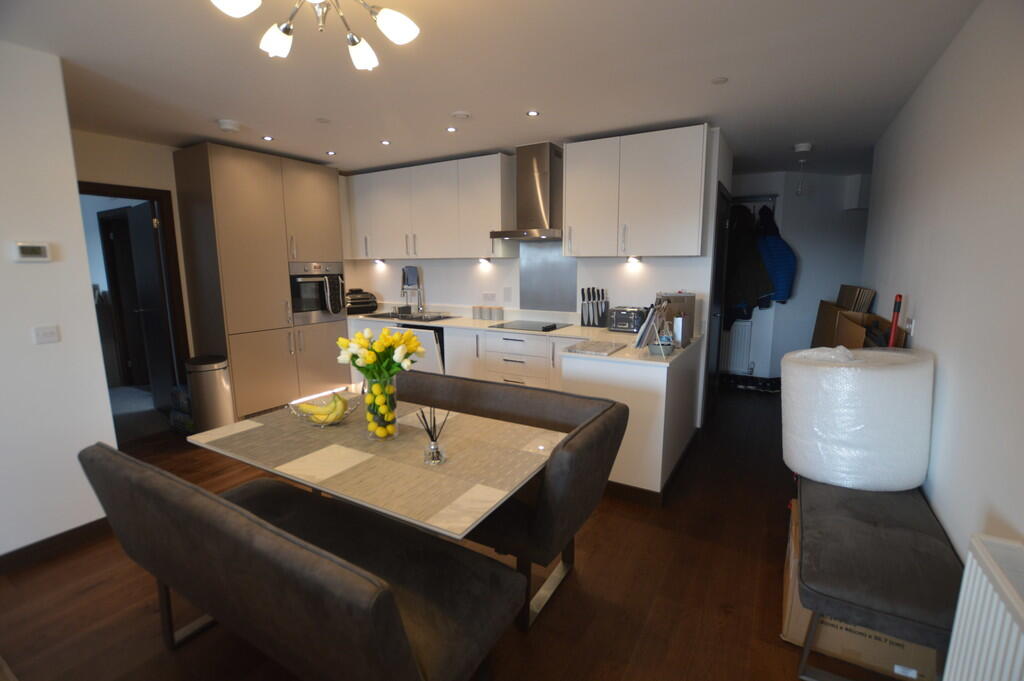 2 bed Apartment for rent in Bury St Edmunds. From Tennens Properties Ltd - Bury St. Edmunds