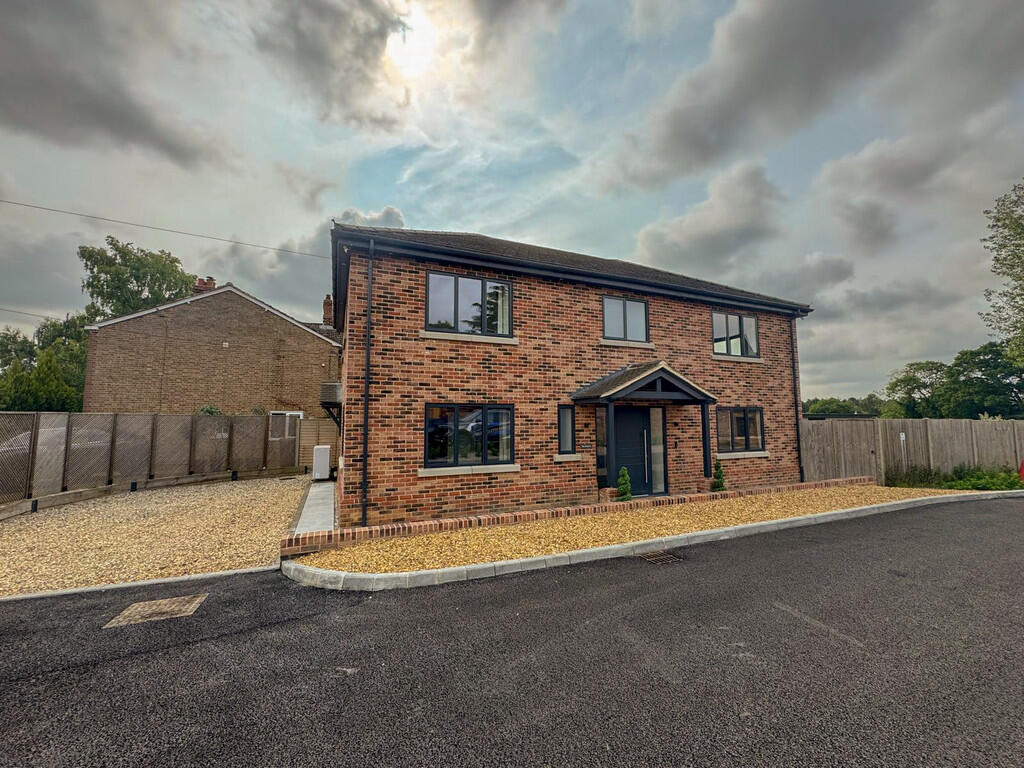 3 bed Detached for rent in Elmswell. From Tennens Properties Ltd - Bury St. Edmunds