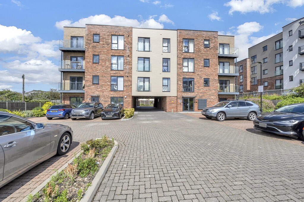 2 bed Apartment for rent in Bury St Edmunds. From Tennens Properties Ltd - Bury St. Edmunds