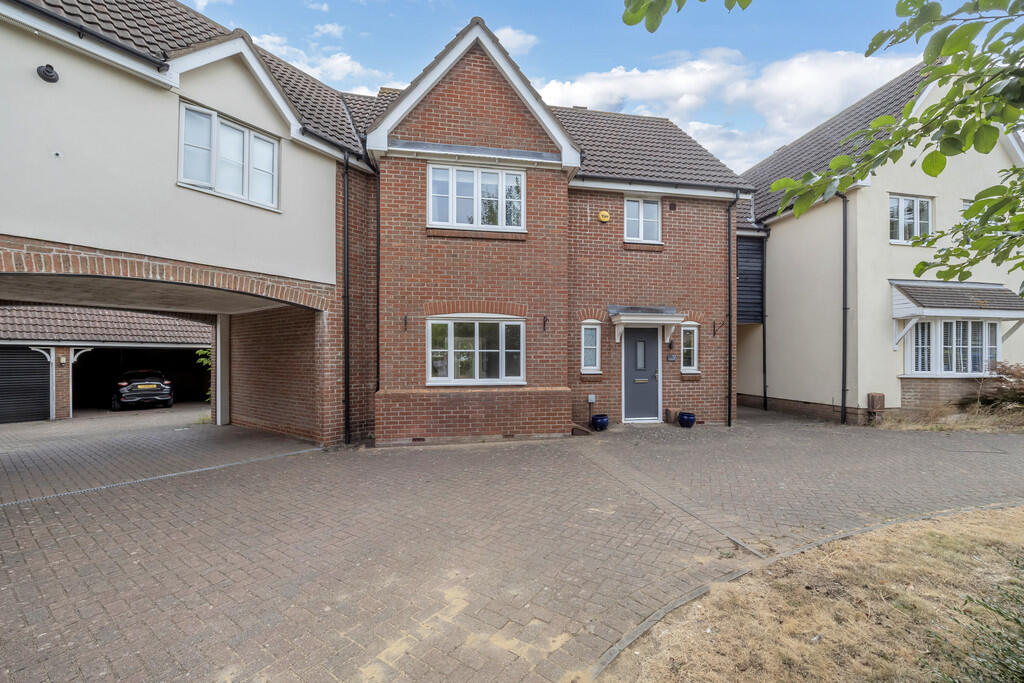 5 bed Link detached for rent in Great Barton. From Tennens Properties Ltd - Bury St. Edmunds 5 bed Link detached for rent in Great Barton. From Tennens Properties Ltd - Bury St. Edmunds
