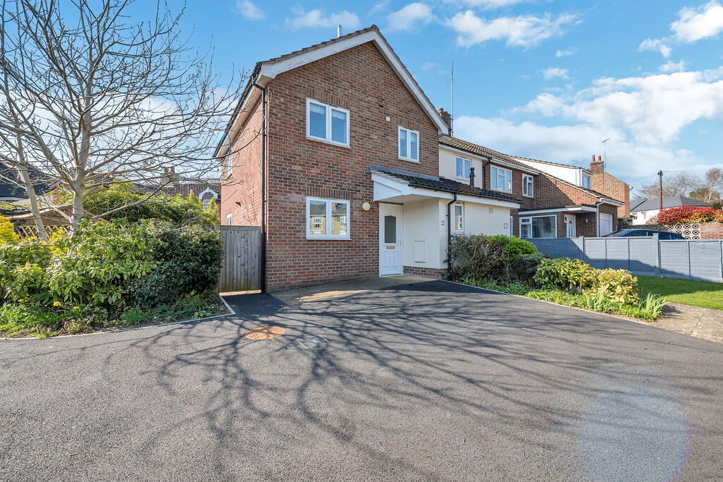 3 bed Detached for rent in Bury St Edmunds. From Tennens Properties Ltd - Bury St. Edmunds 3 bed Detached for rent in Bury St Edmunds. From Tennens Properties Ltd - Bury St. Edmunds