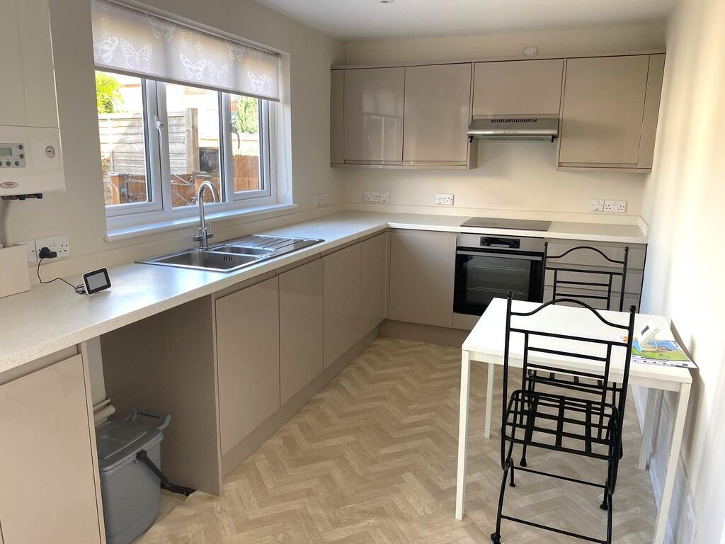 3 bed Mid Terraced House for rent in Bury St Edmunds. From Tennens Properties Ltd - Bury St. Edmunds 3 bed Mid Terraced House for rent in Bury St Edmunds. From Tennens Properties Ltd - Bury St. Edmunds