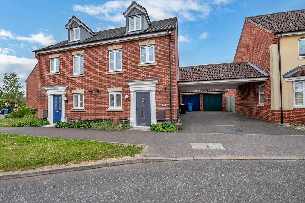 3 bed Town House for rent in Great Barton. From Tennens Properties Ltd - Bury St. Edmunds