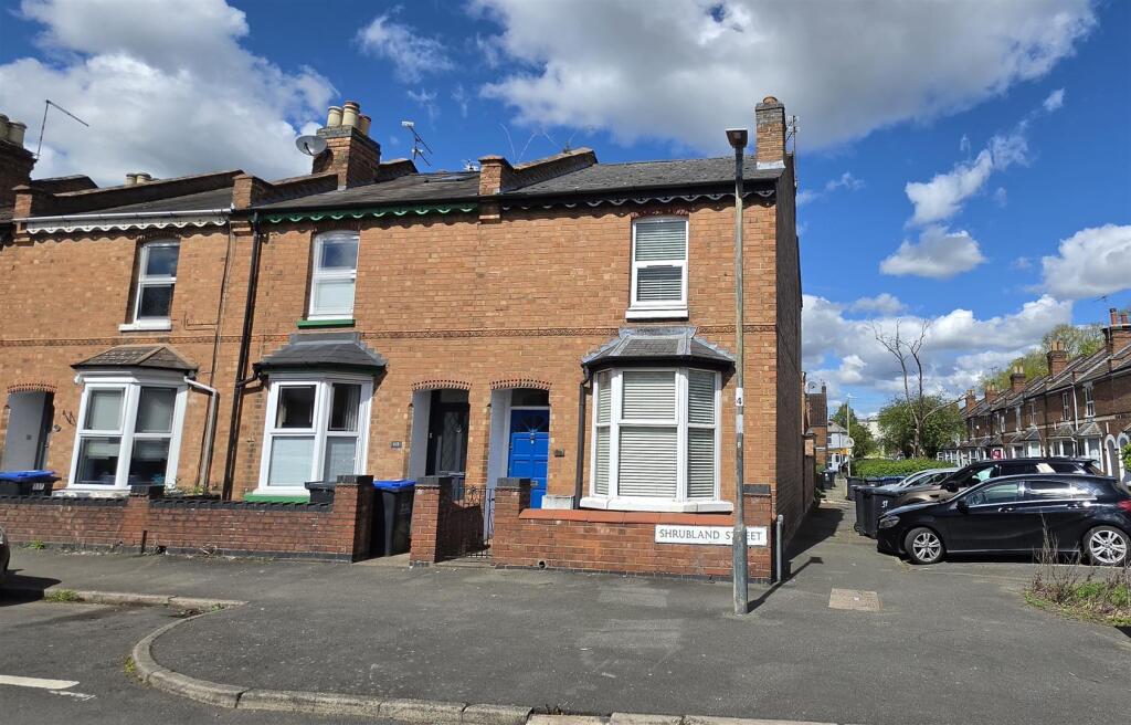 2 bed End of Terrace for rent in Whitnash. From Fine Homes - Leamington Spa