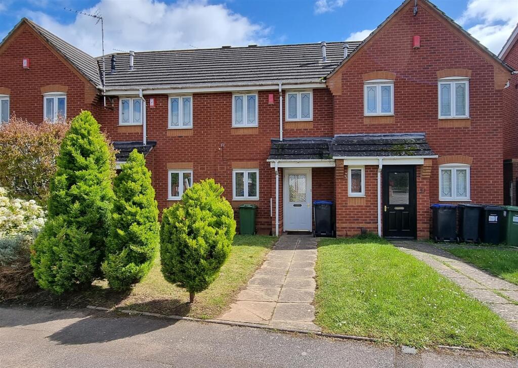 2 bed Mid Terraced House for rent in Warwick. From Fine Homes - Leamington Spa 2 bed Mid Terraced House for rent in Warwick. From Fine Homes - Leamington Spa
