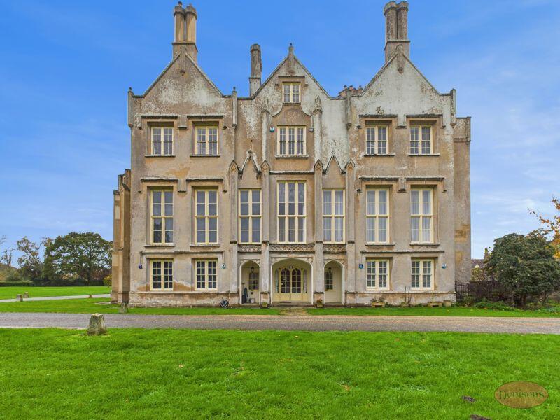 3 bed Apartment for rent in Hurn. From Denisons Estate Agents - Christchurch