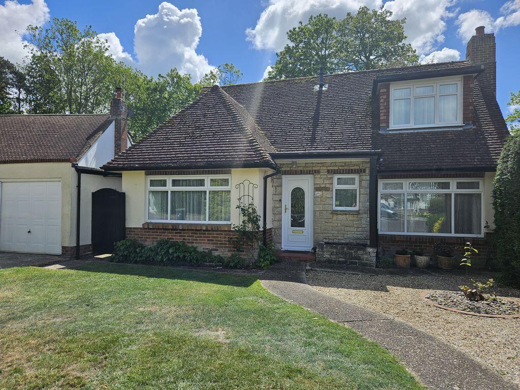 3 bed Detached for rent in Hinton. From Denisons Estate Agents - Christchurch 3 bed Detached for rent in Hinton. From Denisons Estate Agents - Christchurch