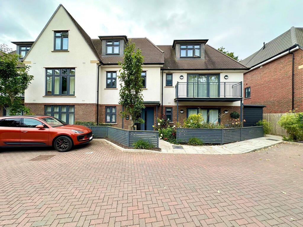2 bed Apartment for rent in Hinton. From Denisons Estate Agents - Christchurch 2 bed Apartment for rent in Hinton. From Denisons Estate Agents - Christchurch