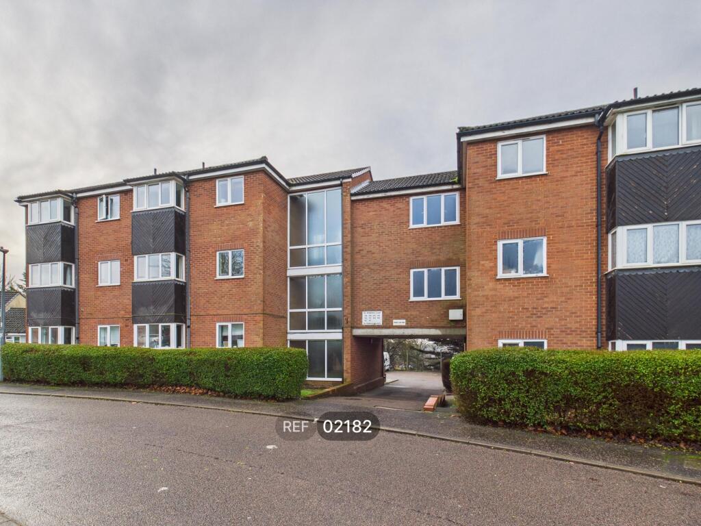 2 bed 1st Floor Flat for rent in Langham. From Gallant Richardson - Colchester