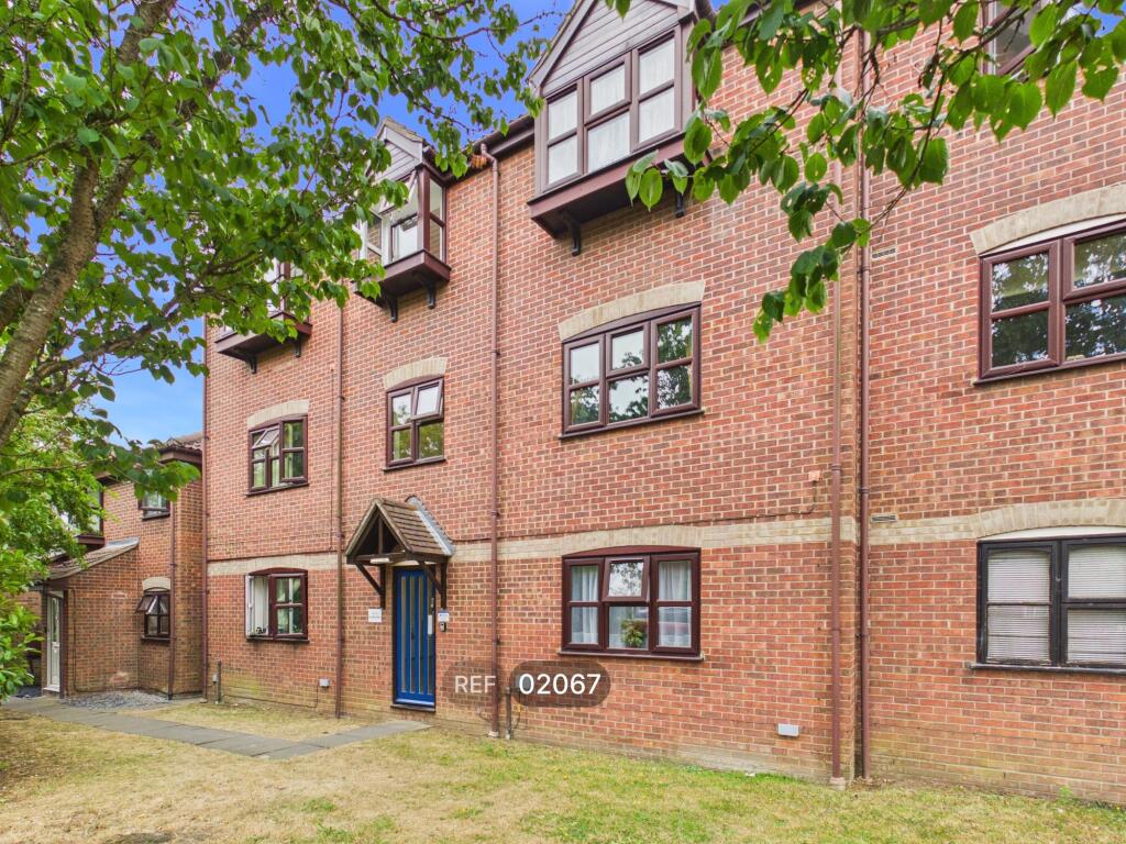 1 bed 1st Floor Flat for rent in Workhouse Hill. From Gallant Richardson - Colchester