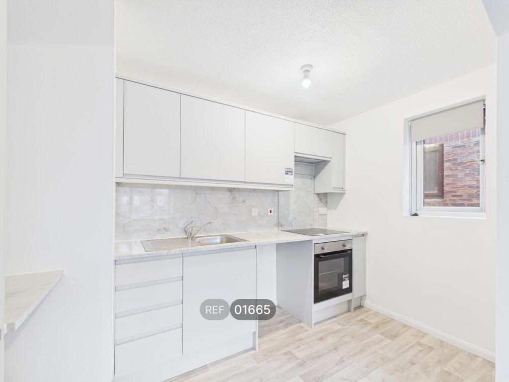 1 bed 1st Floor Flat for rent in Workhouse Hill. From Gallant Richardson - Colchester 1 bed 1st Floor Flat for rent in Workhouse Hill. From Gallant Richardson - Colchester