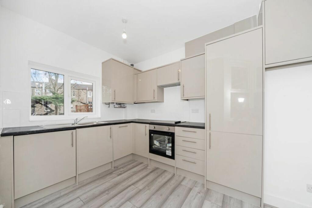 3 bed Detached House for rent in Catford. From Burnet Ware and Graves Ltd