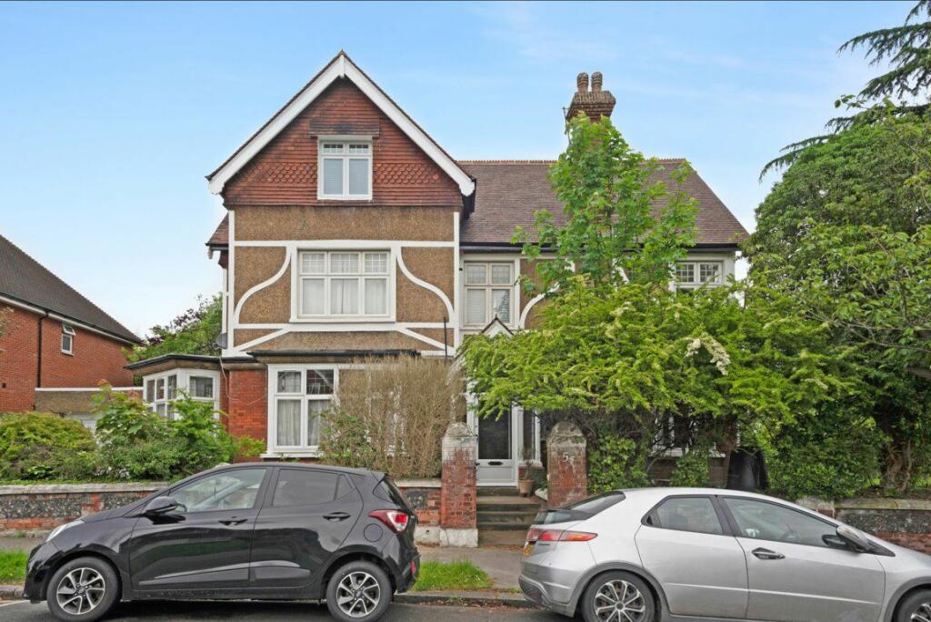 3 bed Flat for rent in Croydon. From Burnet Ware and Graves Ltd